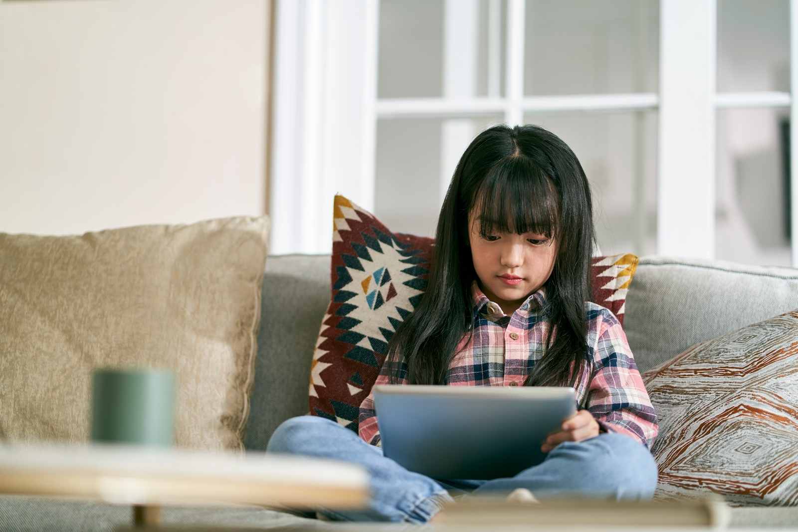 韓國明年推「AI課本」，為什麼老師支持、家長反對？