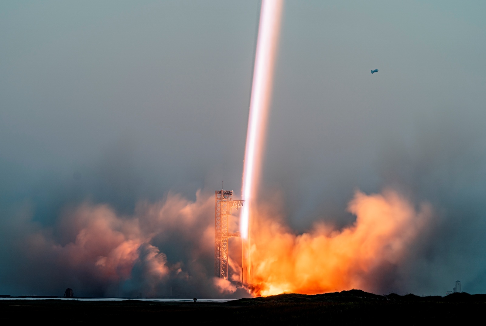 SpaceX幹大事！星艦推進器視覺奇觀的背後意義