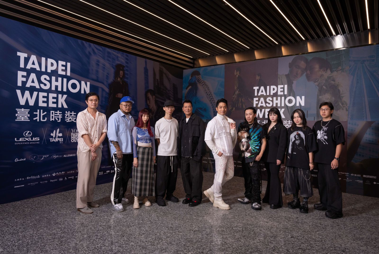 《2024臺北時裝週 Taipei Fashion Week》 2024臺北時裝週跨界時尚大秀，攜手六組臺灣設計師及金曲陣容， 呈現音樂與時裝的跨界，展現盛裝臺北的時尚展演！