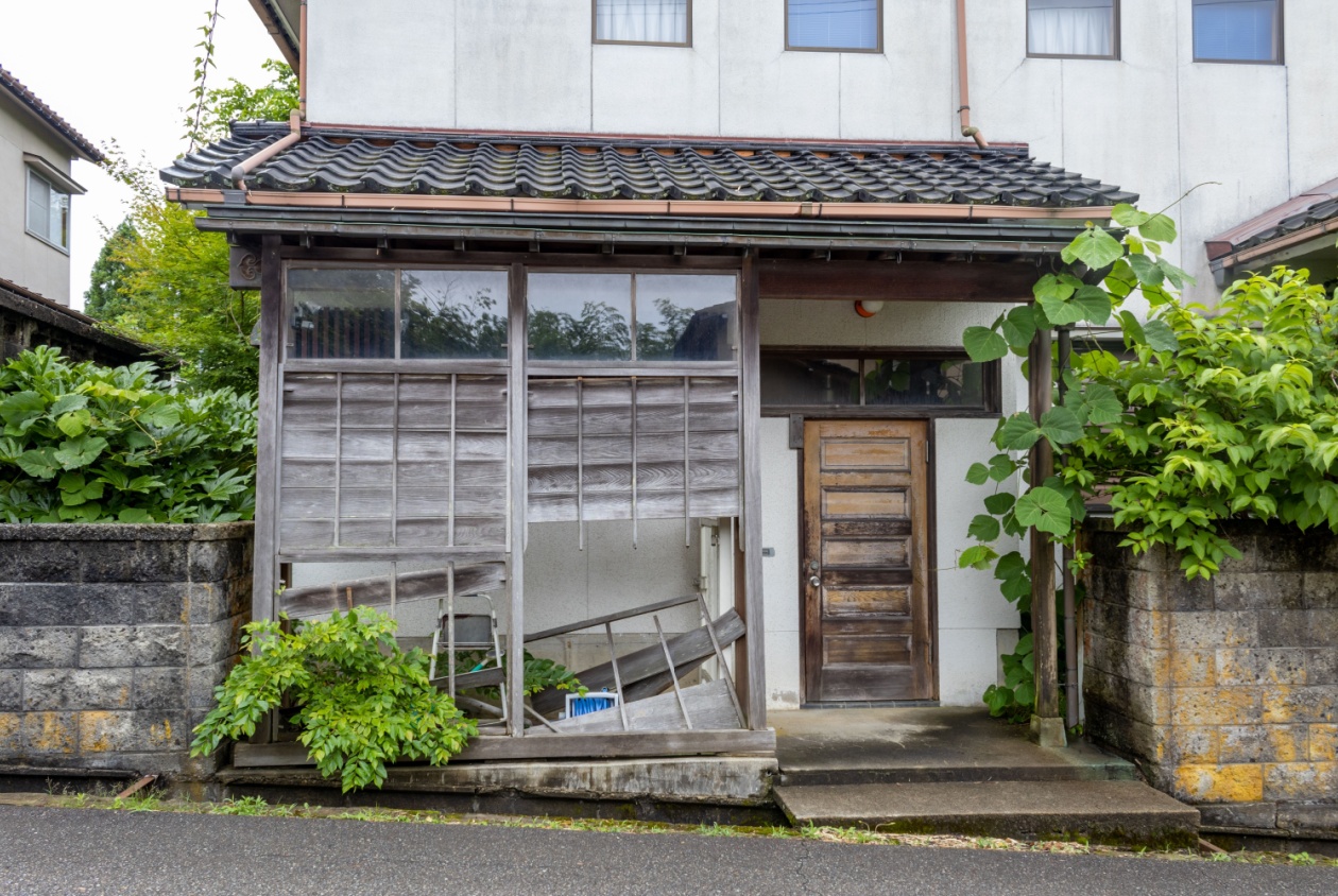 空屋-日本-房地產-投資房地產-炒房-老屋-改建-少子化-生育率-人口老化