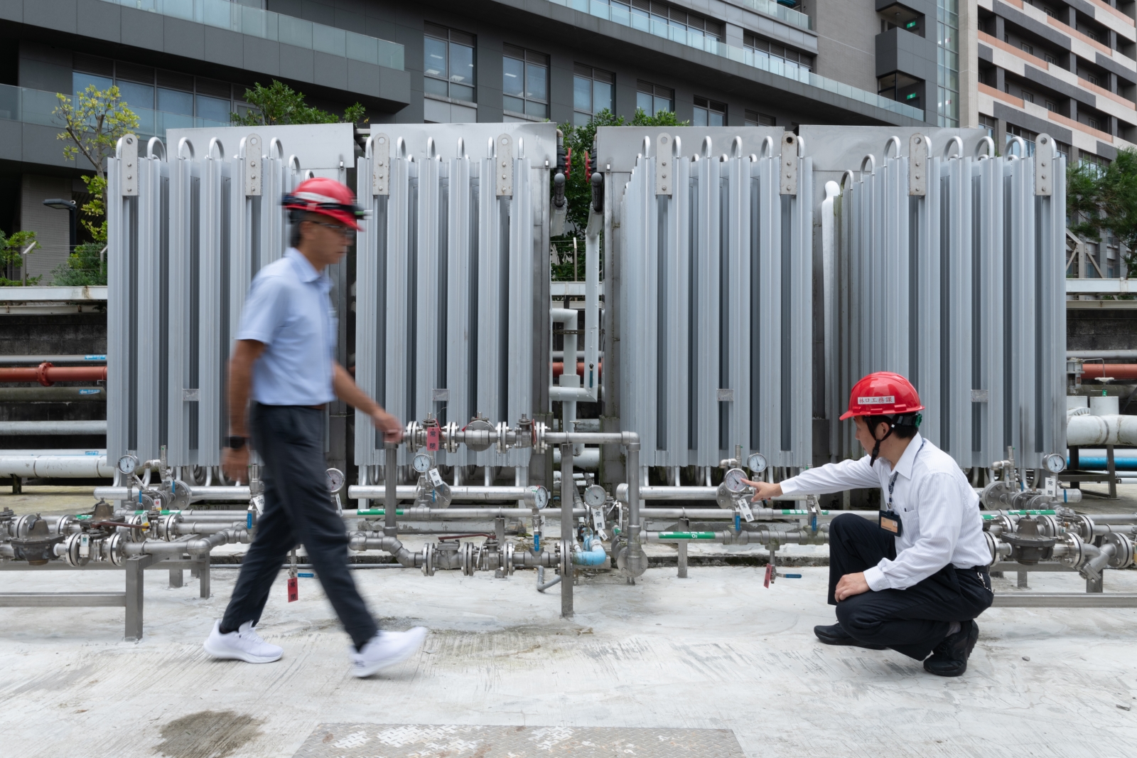 減碳-淨零-醫院-電價-長庚-2025經濟大預測