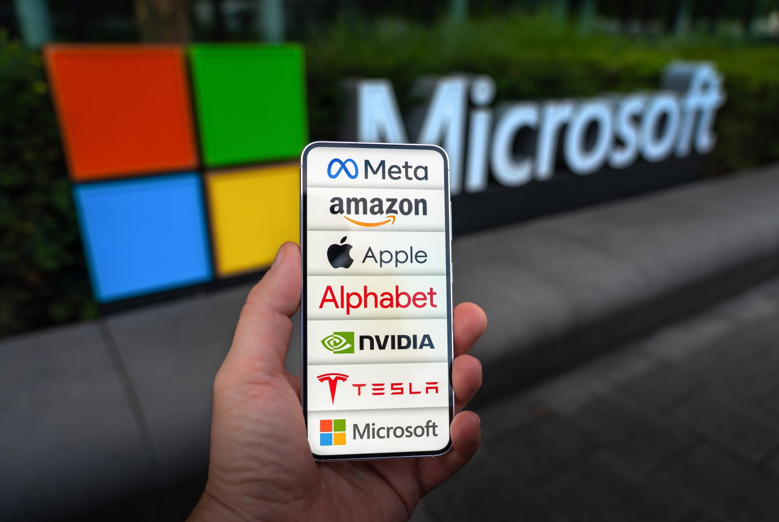 超級財報日：Meta、特斯拉、微軟、ASML，不怕DeepSeek海嘯？