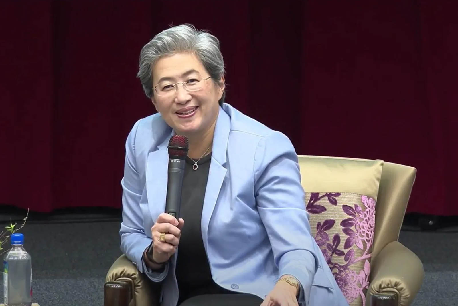 「台灣人的努力值得驕傲」　半導體女王蘇姿丰：比起美國人，我更喜歡視自己為台裔美國人