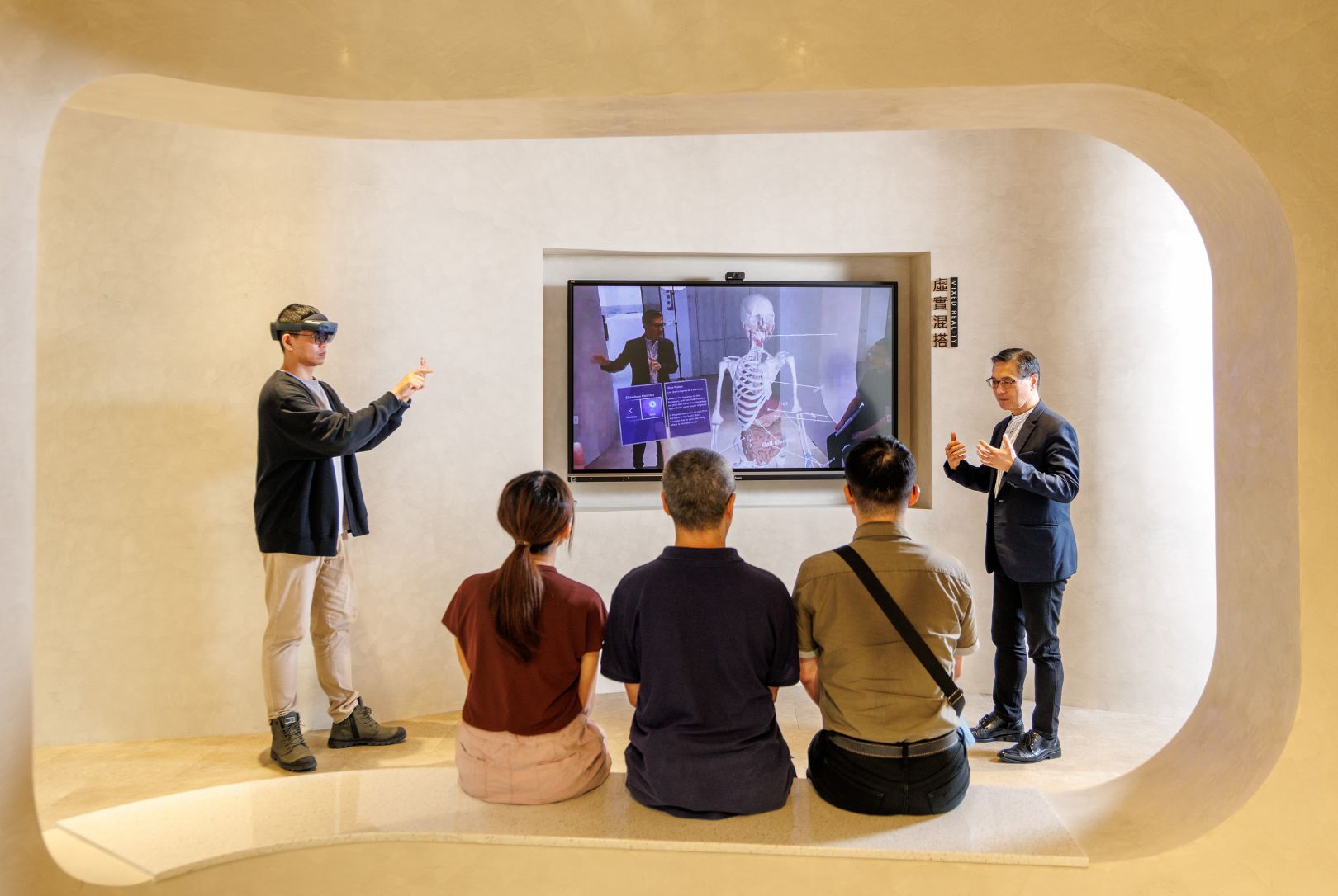 讓學生更親近黃仁勳、把全球資源引進淡江大學 培育AI+拔尖人才