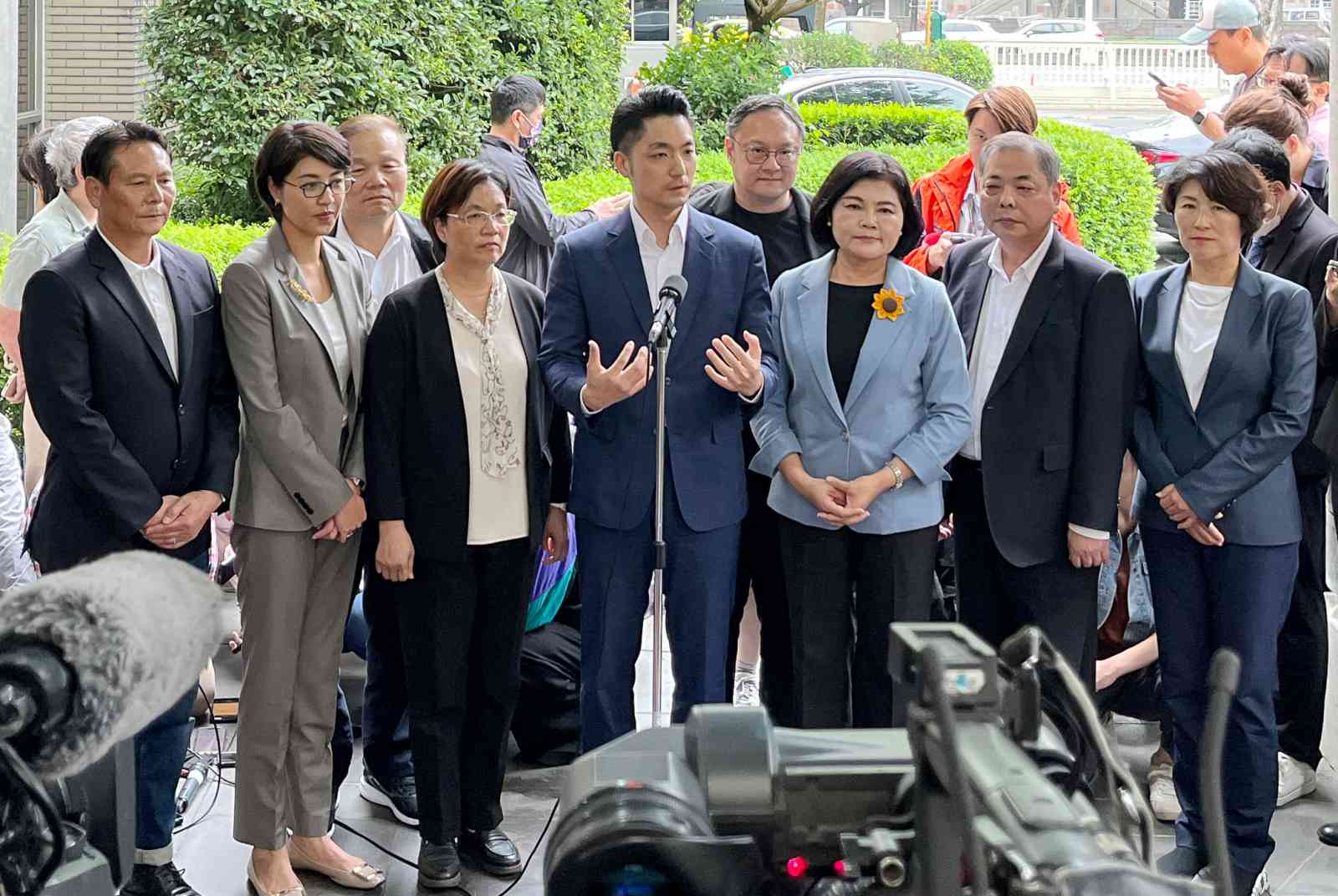 總預算-行政院-罷免-地方政府-舉債-補助-立法院