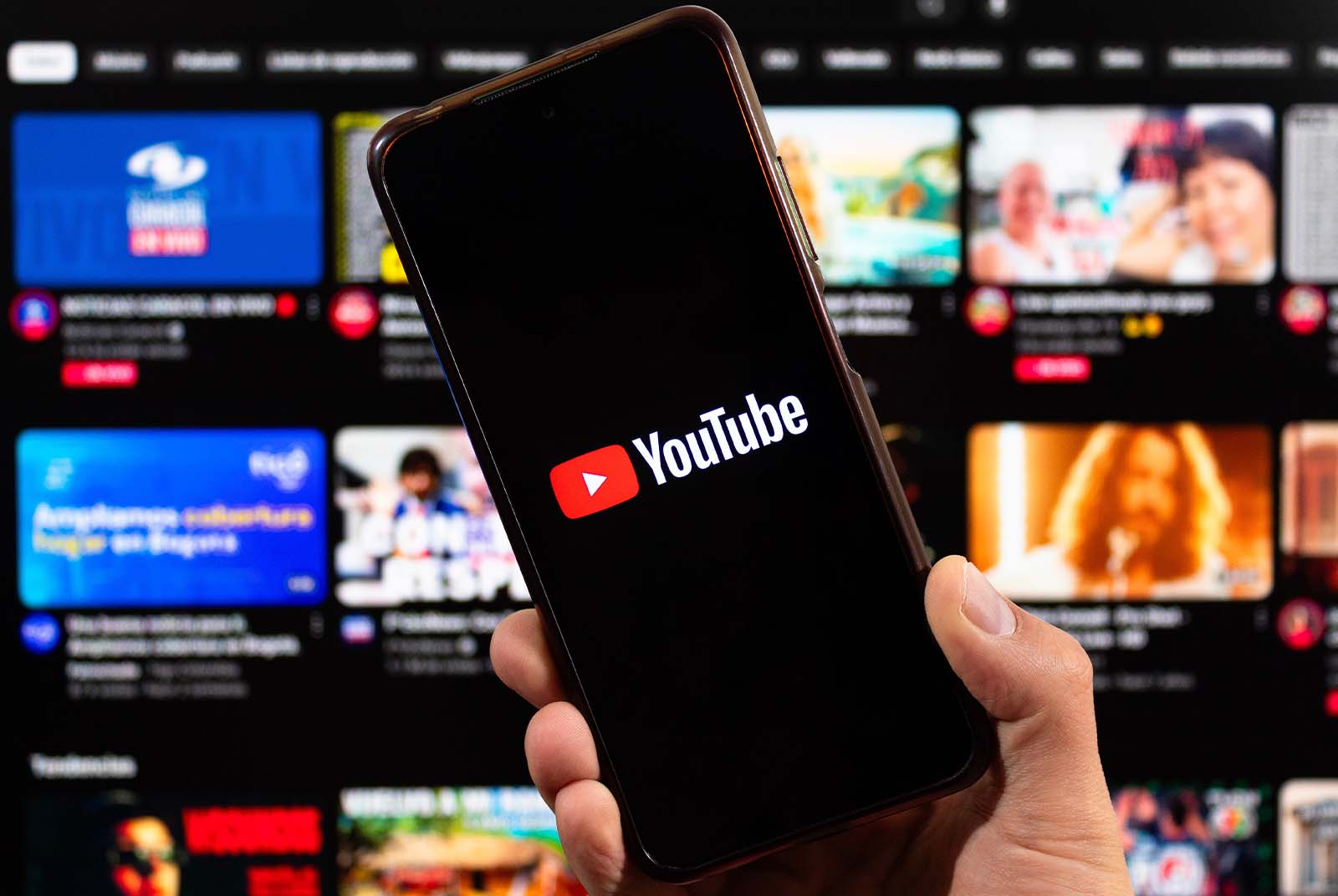 YouTube原本竟是交友網站？從「收看找伴」到「廣播自己」，逆襲變身全球影音霸主！