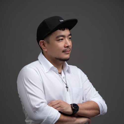 關於作者 郭佑