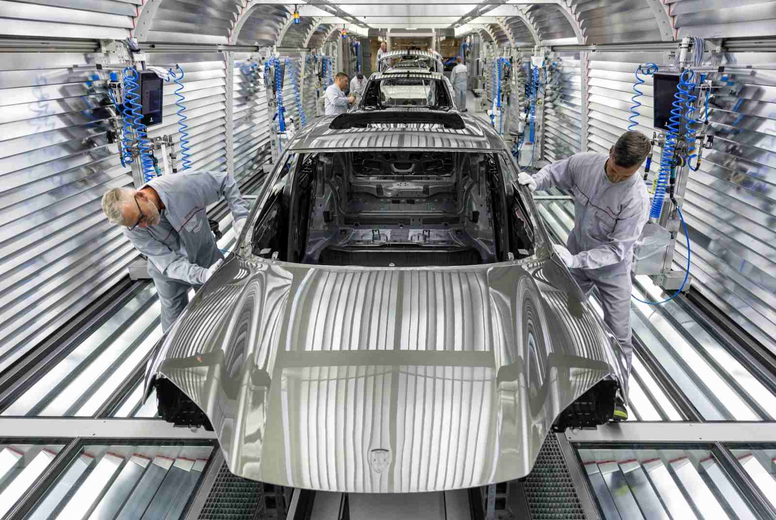 電動車-跑車-法拉利-特拉斯-超跑-2026全球大趨勢