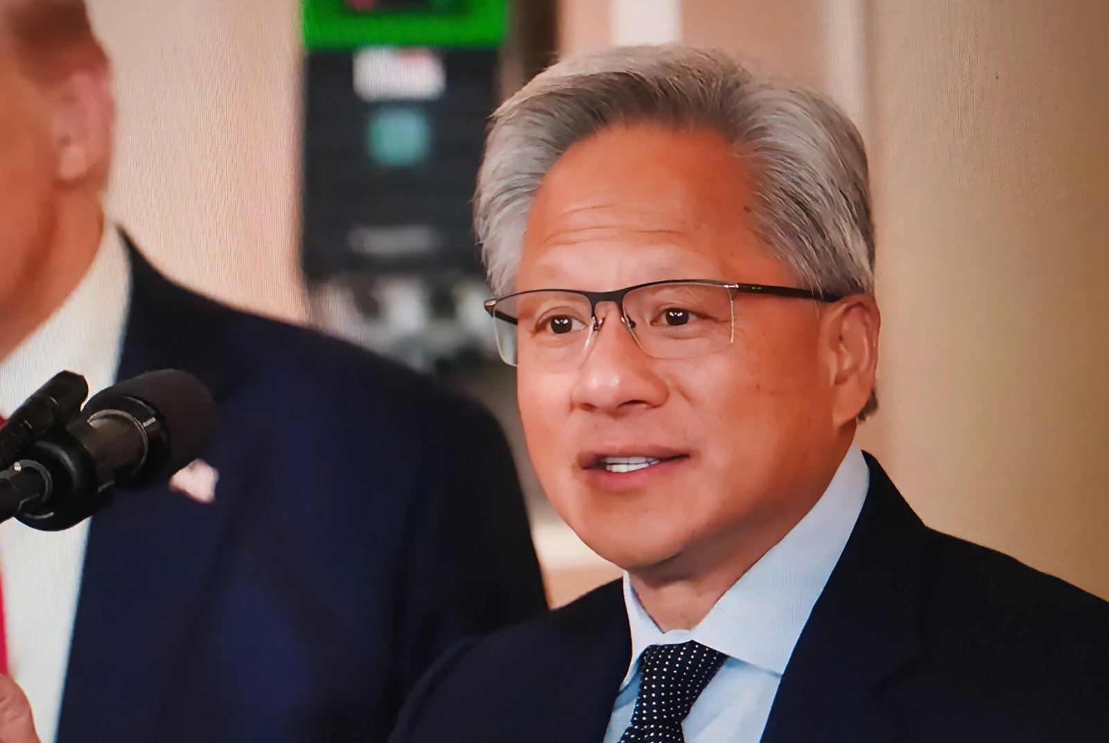 天下晨間新聞：輝達H200可以賣中國了！但川普要抽25%？