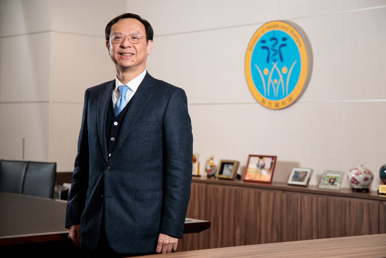 石崇良-健康幣-預算-健保-點數-新加坡-衛福部-預防醫學-健康餘命-智慧穿戴裝置-超高齡-政策創新