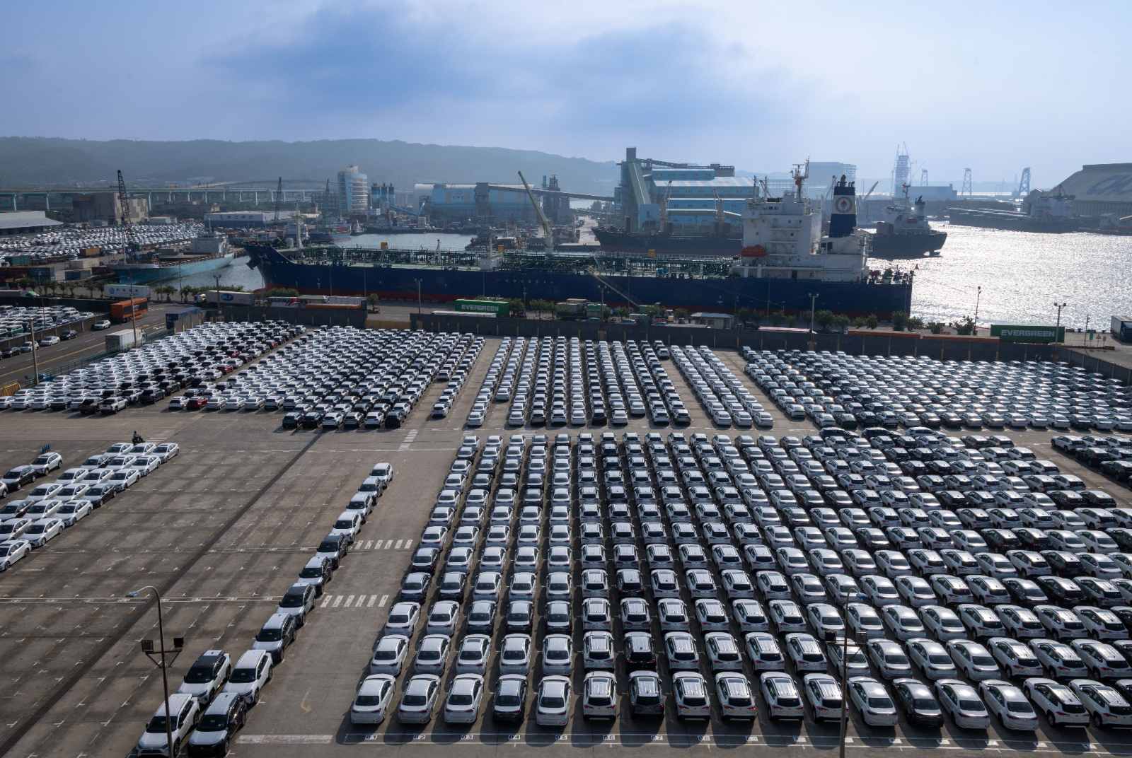 301條款重建台美關稅，15%還會往上加嗎？零關稅美國車還要等多久？