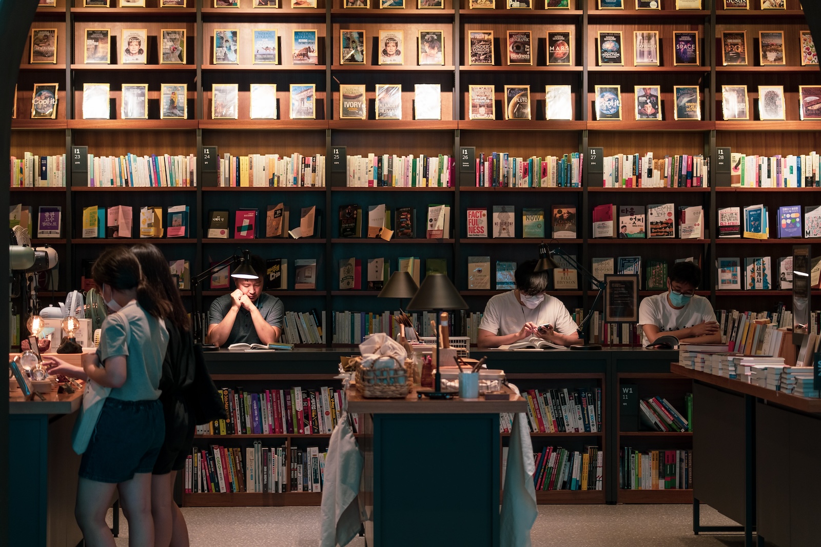 韓國Z世代「書店找真愛」，為何引發爭議？