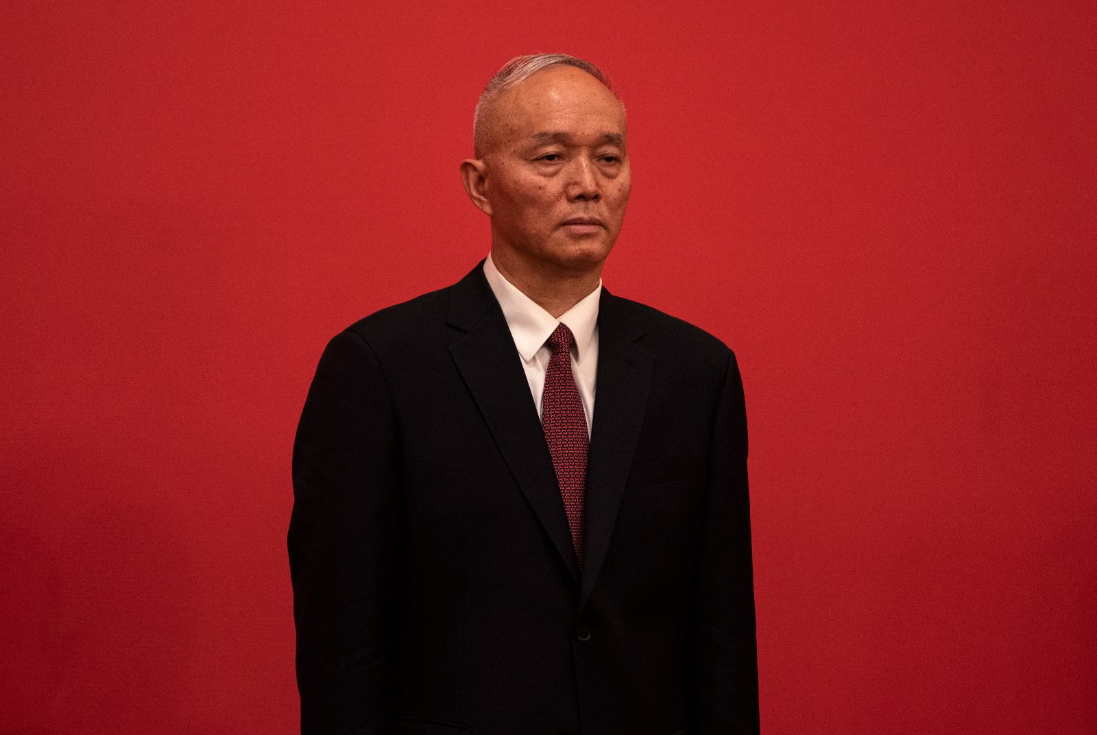 習近平大管家蔡奇，如何隻手橫跨黨政軍權力核心？