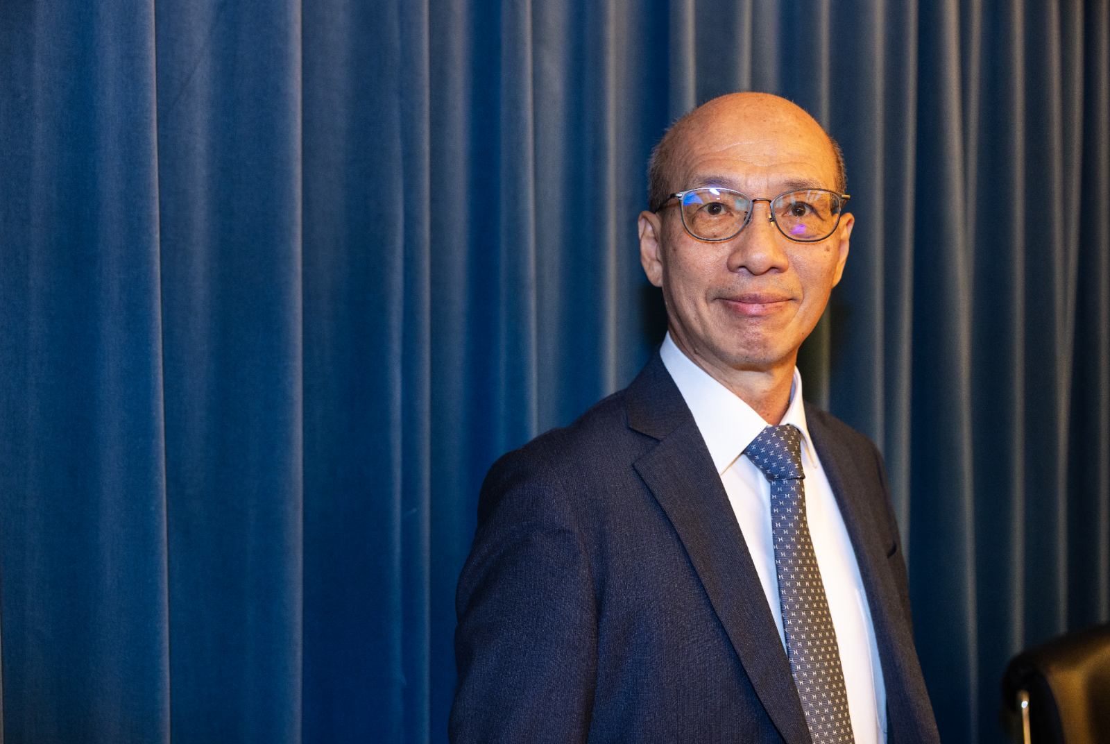 聯電不再苦追台積，十年獲利翻7倍　執行長王石獨家透露：總經理徐明志出線關鍵