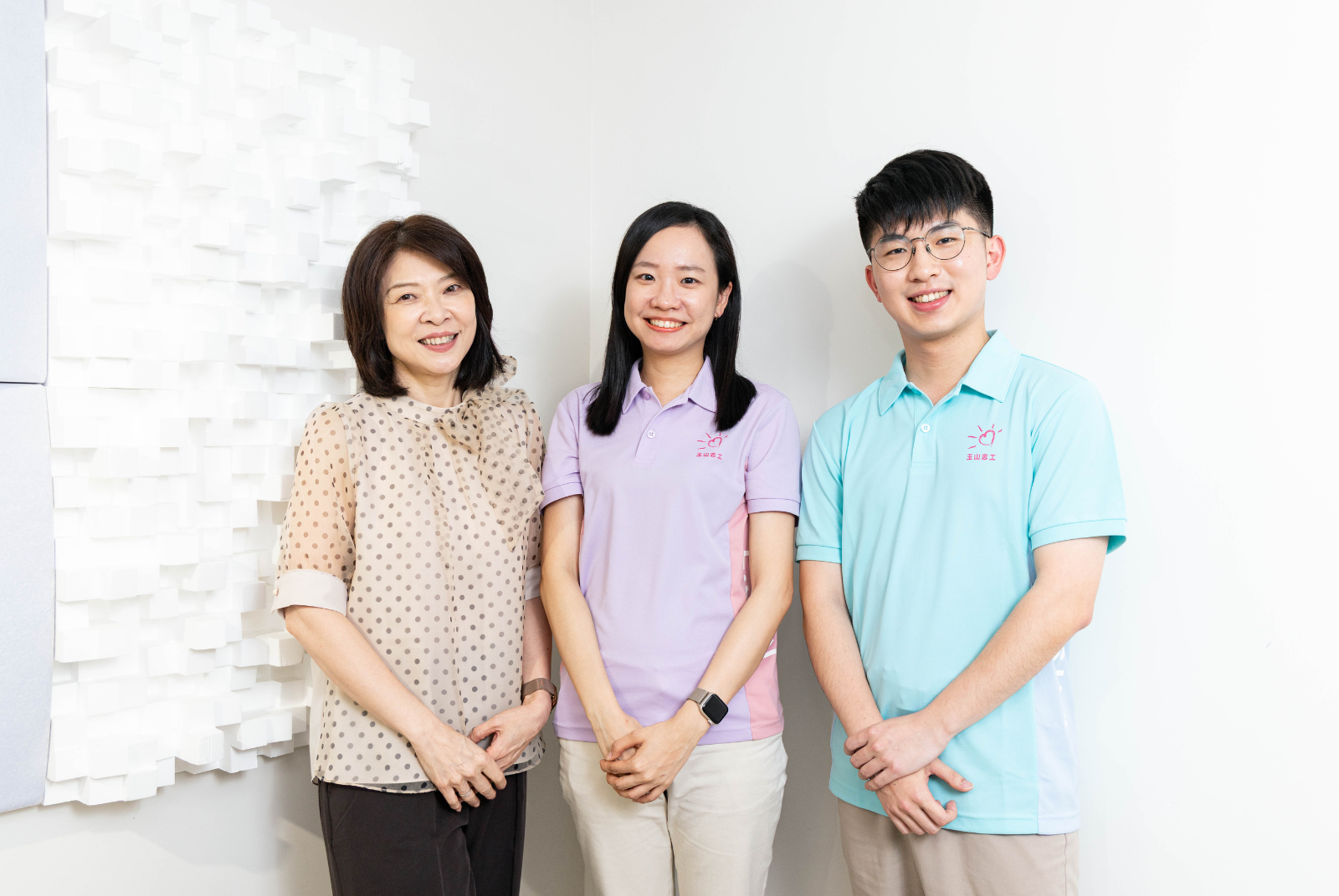 玉山銀行-英語手牽手計畫-玉山圖書館-玉山黃金種子計畫-投資-風險-英文