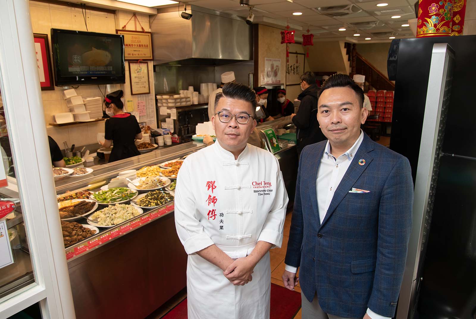 自助餐界LV做AI轉型　鄧師傅功夫菜用AI買菜、人機協作，拚出5億營收