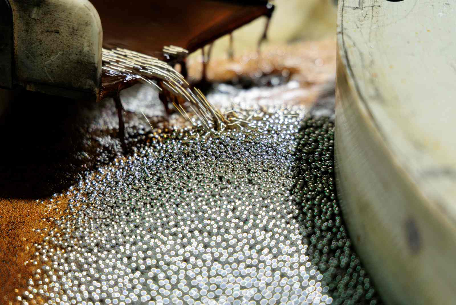 台灣小鋼珠撐起機器人關節　天工精密自研AI檢測，打入德國大廠與台積電