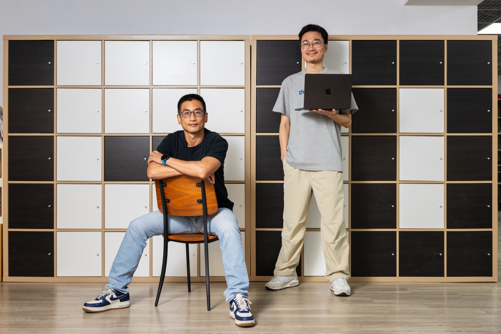 AI代理搶飯碗，新人愈來愈難找工作？職場分工大洗牌，老闆最愛用「這類人」