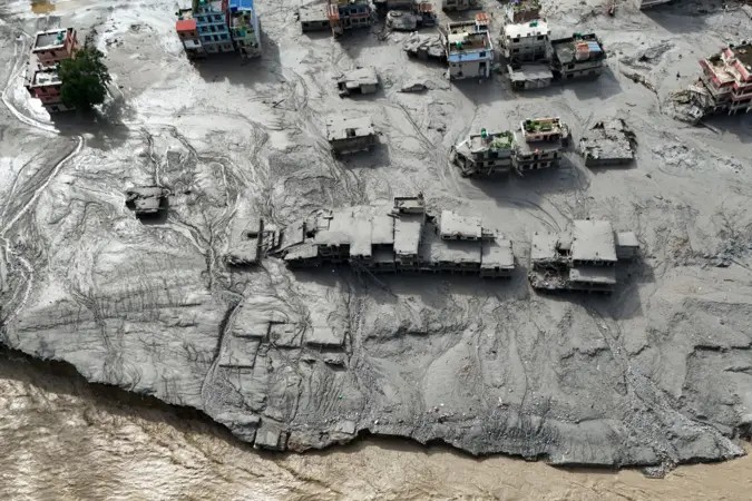 西藏尼泊爾山洪還沒結束?科學家完整解析:沒下雨、沒水位下降跡象,如何預防悲劇?