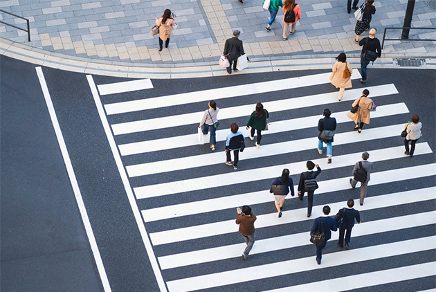 保護你的生命！日本導入「安全過馬路君」，高齡交通事故減少一半
