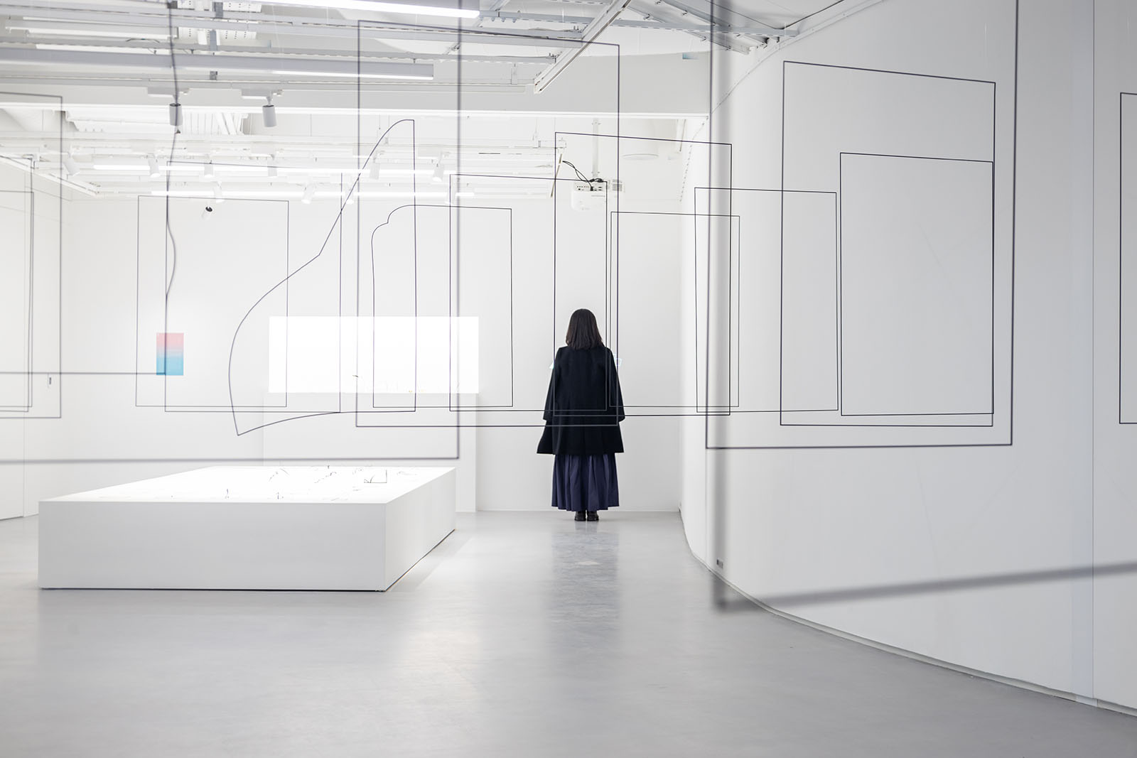Outlines in Between-展覽-紙-佐藤大
