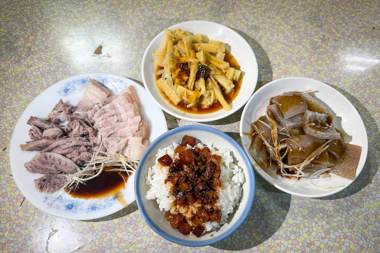 東門城滷肉飯