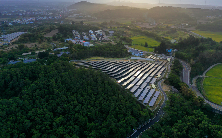 【金錢遊戲｜光電大富翁】3年賺30年要存的錢! 農地種電 永續變投機?｜政經趨勢｜天下雜誌video
